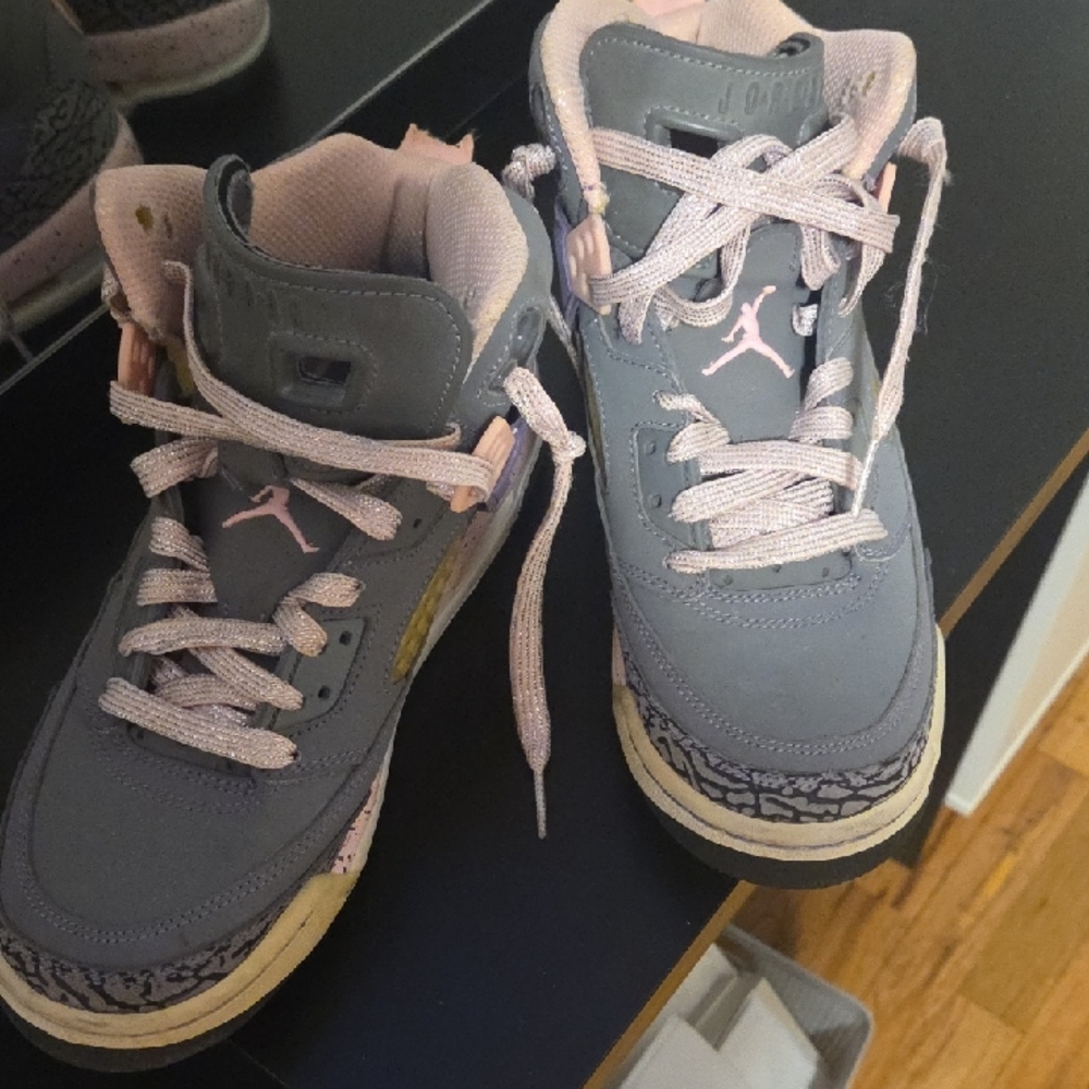 Jordan Womans Sneakers in Gray and Pink Spike Lee Addition